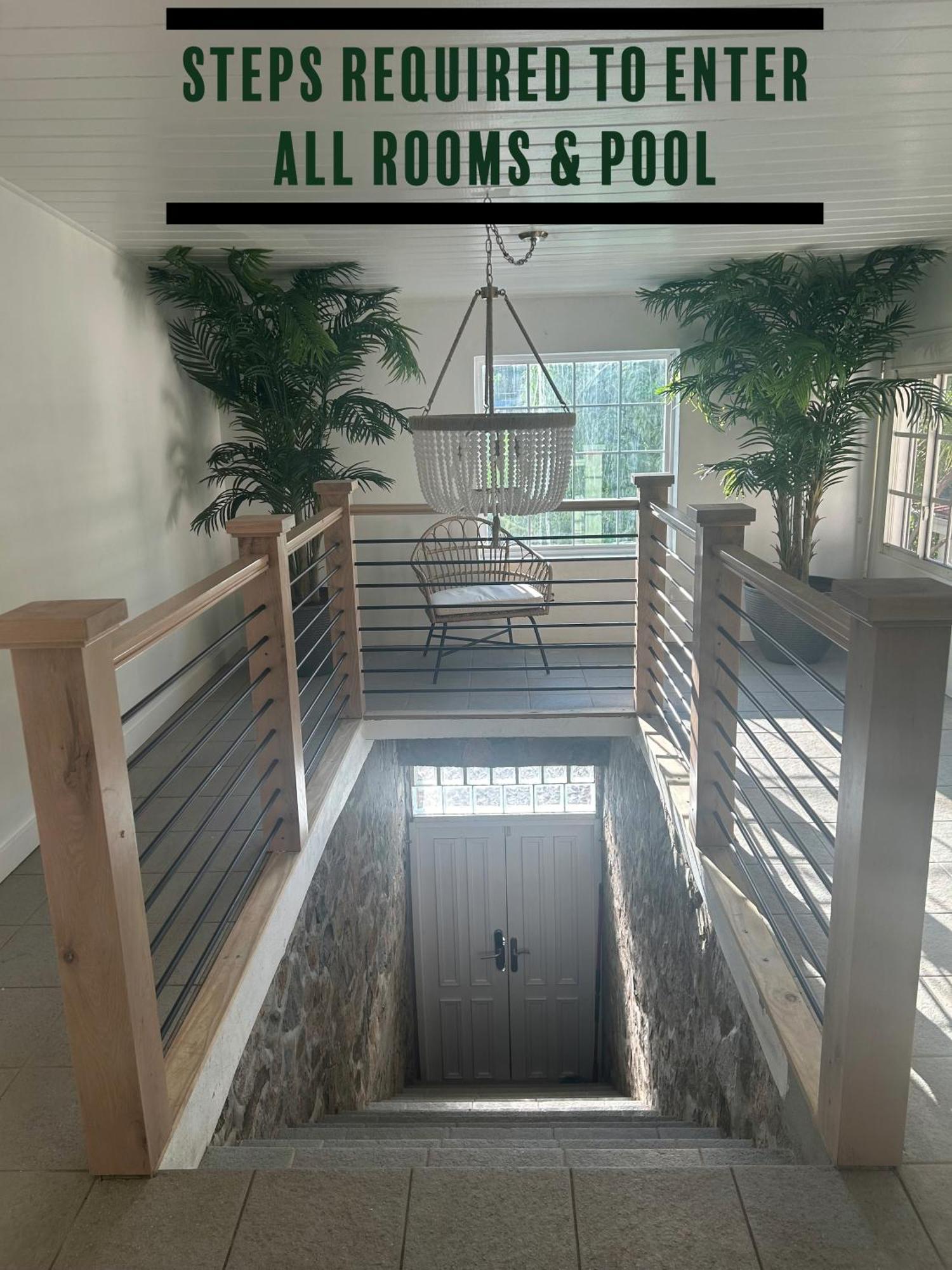 The Mary Anne Boutique Hotel Usvi Charlotte Amalie Bagian luar foto